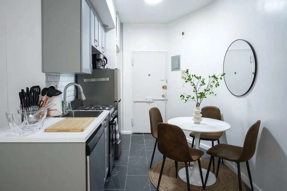 74-1A New Studio In Prime Uws - Gym In Building New York Apartment