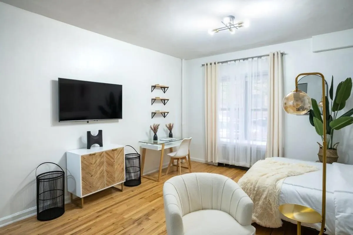 74-1A New Studio In Prime Uws - Gym In Building New York 0*,  United States