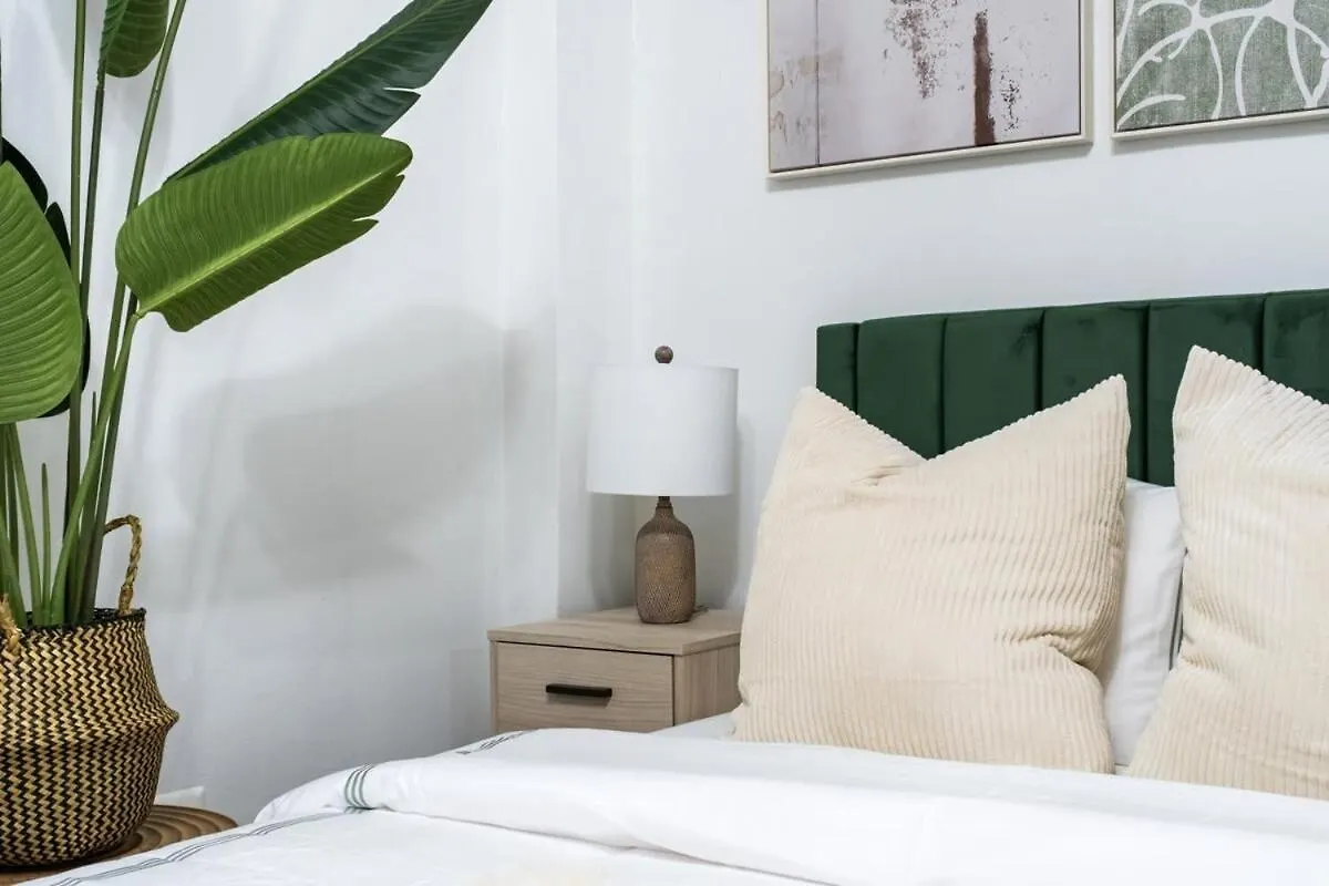 Apartment 74-1A New Studio In Prime Uws - Gym In Building New York