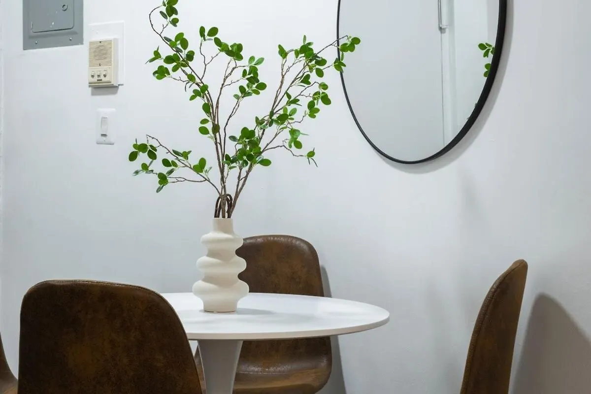 74-1A New Studio In Prime Uws - Gym In Building 뉴욕 미국